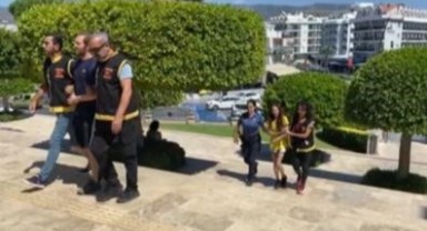 Bunlar da hırsız turistler