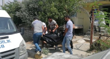 Otel çalışanı yatağında ölü bulundu