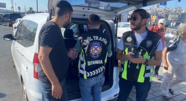 Turistle pazarlık yapınca çalışma belgesi iptal edildi
