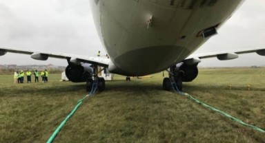 Anadolu Jet uçağı Perm'de pistten çıktı