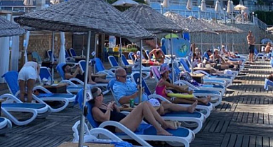 Kuşadası'na turist akını