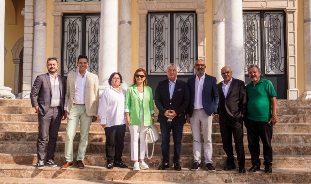 İlk hedef İzmir'e nüfusu kadar turist getirmek