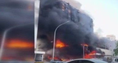 Suudi Arabistan'da otel alev alev yandı