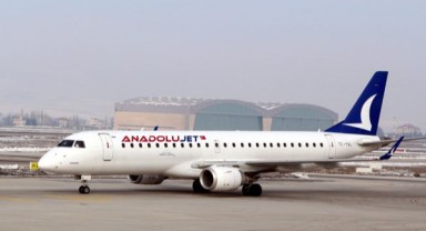 Anadolujet uçağı Elazığ'a acil iniş yaptı