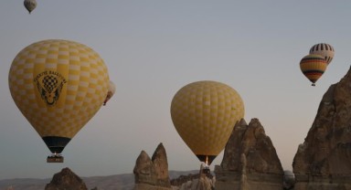 Kapadokya'yı 550 bin turist kuş bakışı izledi
