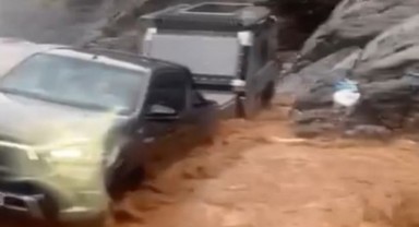 Muğla'da sel; tatilciler korku dolu anlar yaşadı