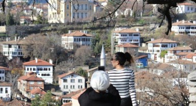 1,5 milyon turist hedefine yaklaşıyor
