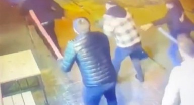 Çete üyeleri turistleri böyle darp etti