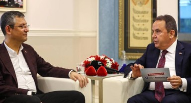 CHP Genel Başkanı Özel'den Bakan Ersoy'a yanıt