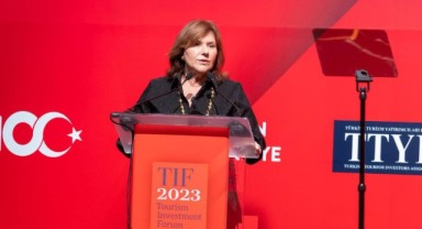 Narin, ''10 yıl içinde 800 milyon turist hedefliyoruz''