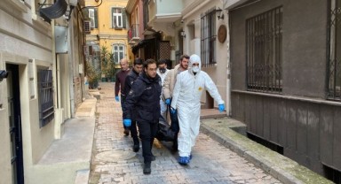 Norveçli turist ölü bulundu, Yunan turist hastanede