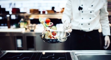 Otel maliyetleri yüzde 94 arttı