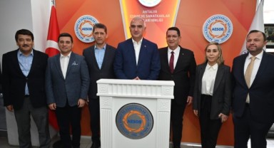 Turizm geliri hedefimize emin adımlarla yürüyoruz