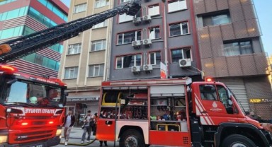 Kadıköy'de otelde yangın