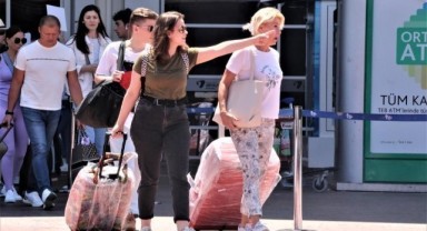 Türkiye'ye gelen Rus turist sayısı azaldı