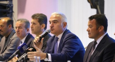 Antalya'ya 17 milyondan fazla ziyaretçi bekliyoruz