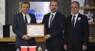Kurumlar Vergisi rekortmenleri turizmciler oldu
