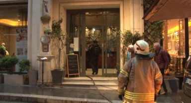 Beyoğlu'nda otelde korkutan yangın