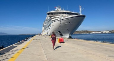Bodrum'a kruvaziyer ile 556 turist geldi