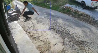 Kedi köpek oteline silahlı ve uçan tekmeli saldırı