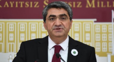 Ekmen, ''Hac tanıtım kartları neden 65 dolar?''