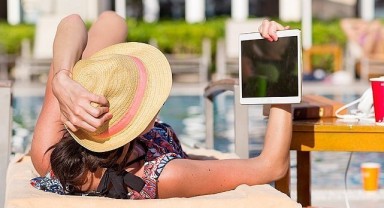 Sıcaklardan turist otelden çıkmıyor maliyetler artırıyor