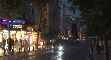 Sultanahmet'te turiste elektrik kesintisi işkencesi!