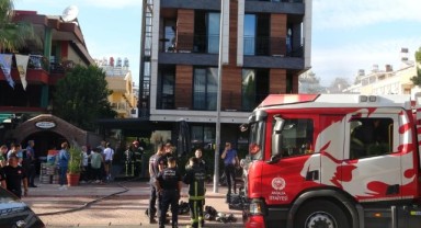 Antalya'da suit otelde korkutan yangın