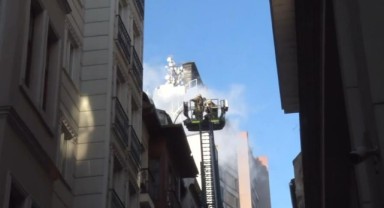 Beyoğlu'nda otelde yangın paniği