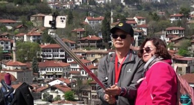 9 günde nüfusunun 8 katı ziyaretçi ağırladı