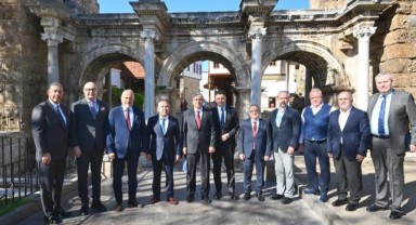 Antalya sezonu açtı: Rekorlar yine bizim olacak