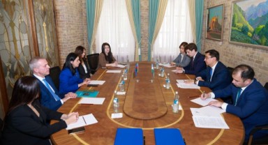 Azerbaycan ve Özbekistan'dan ortak turizm hamlesi