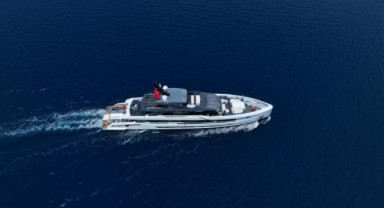 Bodrum'da 1.2 milyarlık süper yat suya indirildi
