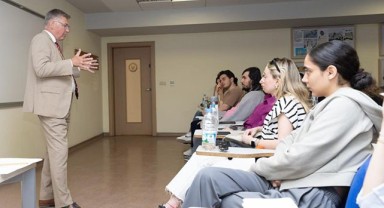 Konsolos, kolay vize almanın formülünü açıkladı