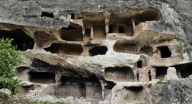 Terör bitti, apartman mağaralar turizme kazandırılıyor