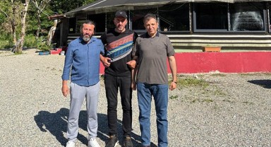 Karadenizli turizmcilerden sanatçı Selimoğlu'na ziyaret