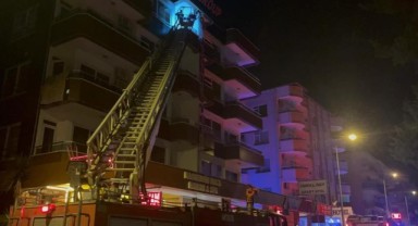 Alanya'da apart oteldeki yangın korkuttu