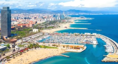 Turist isyanı; Barselona'da gemilere kısıtlama başladı