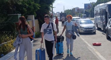 Maaş alamayan otel personeli iş bıraktı, turistler şokta