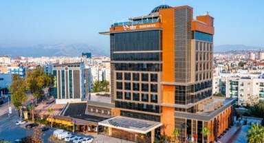 Antalya'da 5 yıldızlı otel icradan satışa çıkarıldı