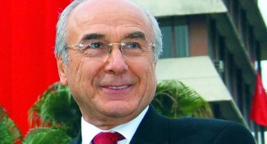 Aytaç Durak, uçakta rahatsızlandı
