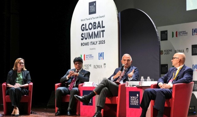 Bakan Ersoy Roma'da WTTC zirvesine katıldı