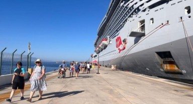 Kruvaziyer Bereketi: Bodrum'a 2 bin 611 turist geldi