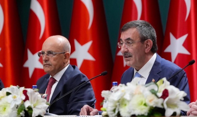 Yılmaz, Turizm gelirlerimiz 75 milyar dolara ulaşacak