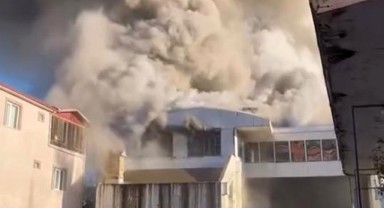 Otelde korkutan yangın; Müşteriler tahliye edildi