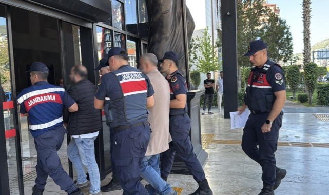 Sahte pasaportla 24 milyon liralık arsa vurgunu