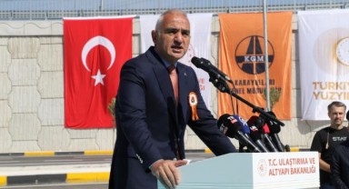 Turizm Bakanı Ersoy: Antalya bu yılı rekorla kapatacak