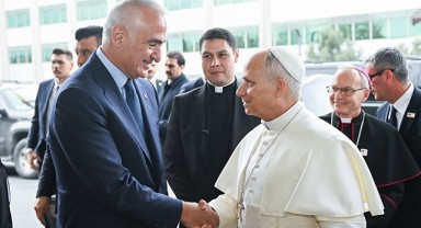 Bakan Ersoy'dan Papa 14. Leo’ya ziyaret teşekkürü