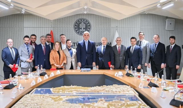 Bakan Ersoy'dan TGA Yönetim Kurulu'na teşekkür