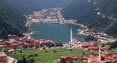 Uzungöl'de oteller sezonu erken kapattı